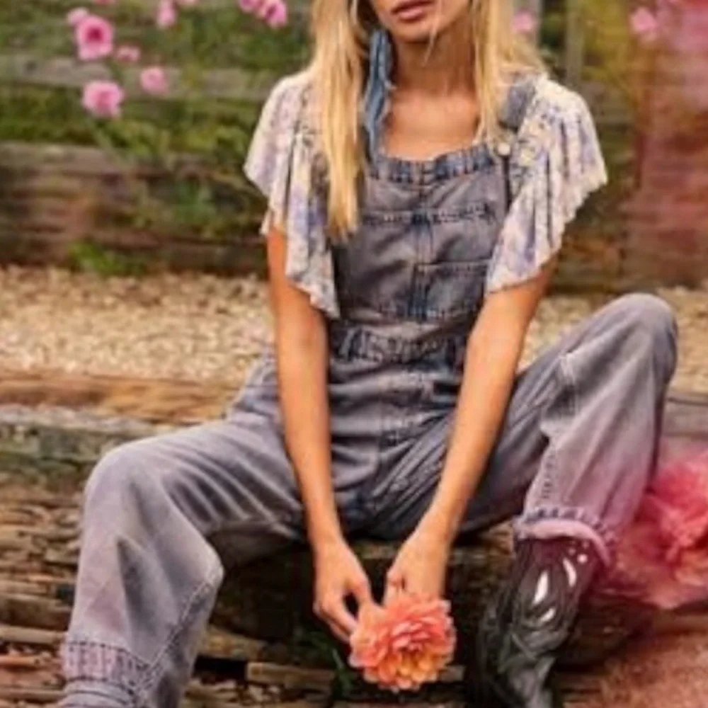Free People Ziggy Straight Leg Denim Overalls in Pink Dreams Size XS